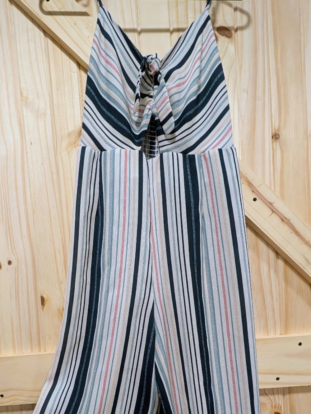 Xhiliration Medium striped summer sleeveless jumpsuit